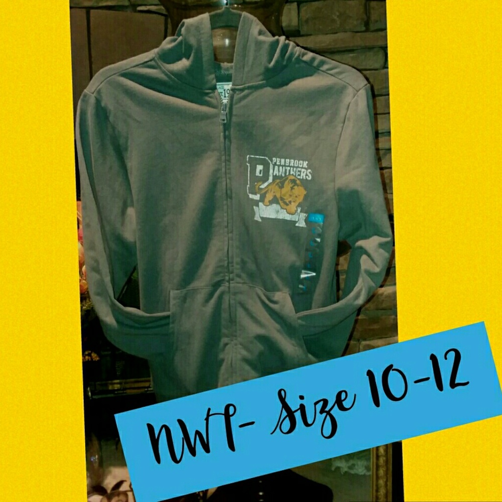CHILDREN'S PLACE BOYS Large Zip Up Hoodie NWT